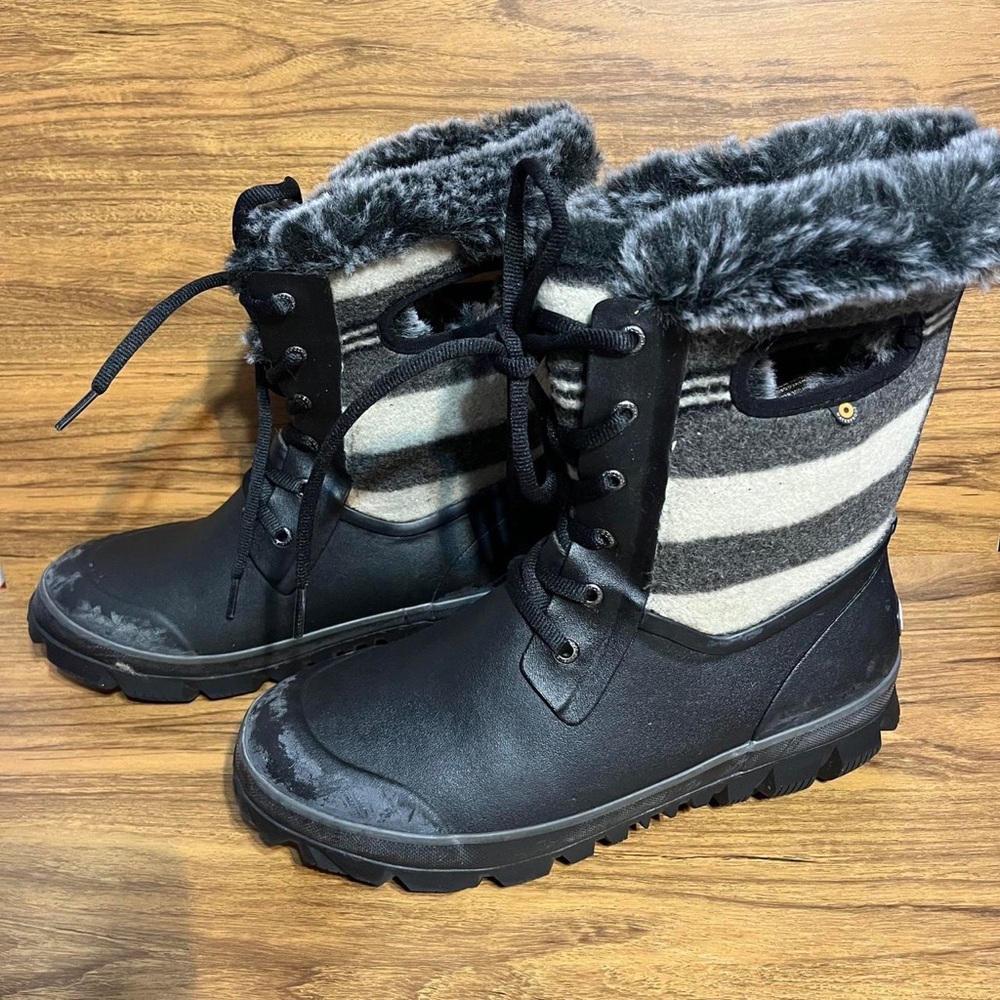 Bogs black Arcata Women's wool blend Boots faux fur 10 stripes waterproof winter